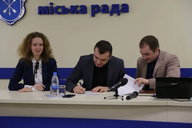 Хмельничани зможуть слідкувати за ремонтом будинків та актуальними закупівлями на сайті міської ради — фото 1