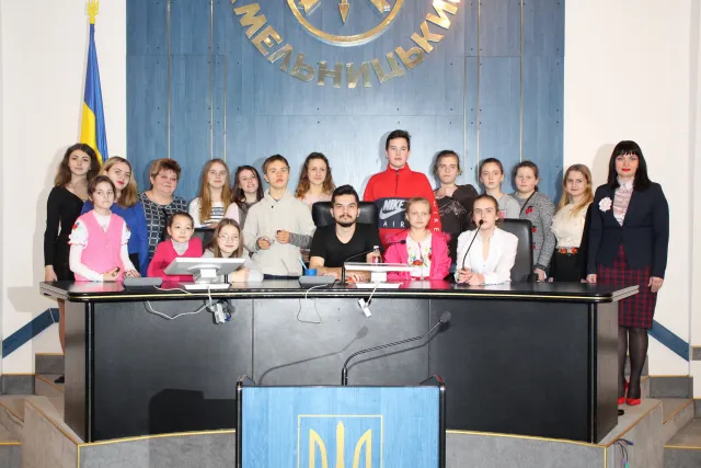 Для учасників інклюзивного проекту «Open heArt» провели екскурсію та майстер-клас з акторської майстерності — фото 4