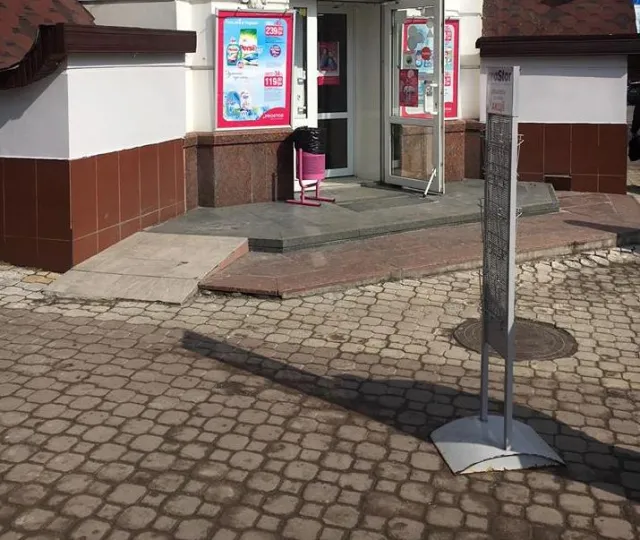 В Хмельницком проверят разрешения на рекламу на зданиях культурного наследия — фото 1