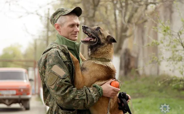 У хмельницькій поліції ціла родина виховує службових собак — фото 2