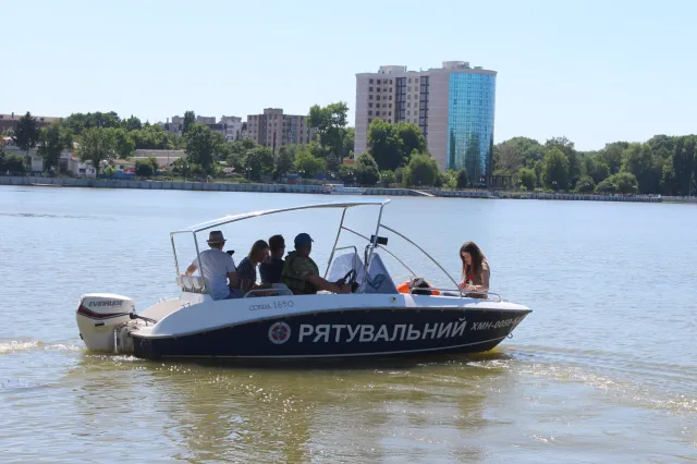 В Хмельницком официально стартовал купальный сезон — фото 3