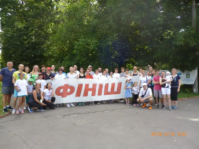 «Здоровий лікар - здорова нація»: у Хмельницькому відбувся спортивний забіг — фото 8