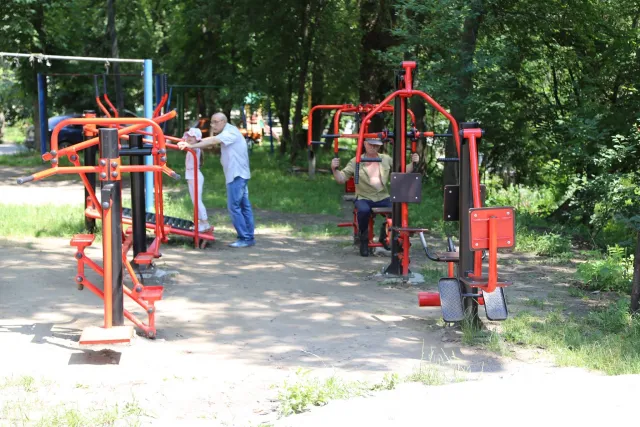 У Хмельницькому планують облаштувати понад 50 дворових спортивних та ігрових майданчиків — фото 1