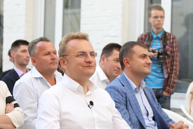 У рамках «Urban Talks» відбувся діалог та пошук дотиків партнерства між Хмельницьким та Львовом — фото 6