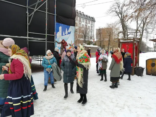 Хмельницький долучився до всеукраїнської акції одночасного виконання колядки «Нова радість стала» — фото 1