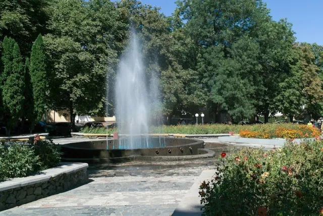 Сквер імені Тараса Шевченка — фото 1